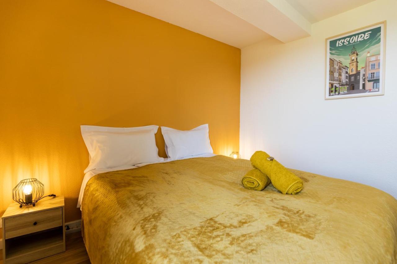 Bed and Breakfast Domaine Du Coq En Pat Augerolles Экстерьер фото