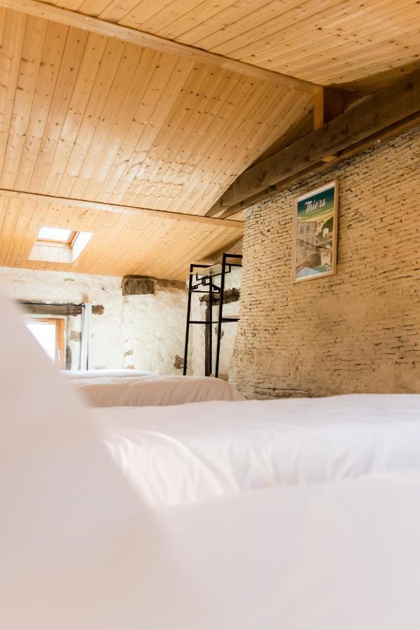 Bed and Breakfast Domaine Du Coq En Pat Augerolles Экстерьер фото